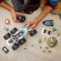 lego city - LEGO City Kosminių tyrinėjimų visureigis ir ateiviai 60431 - 9 nuotrauka