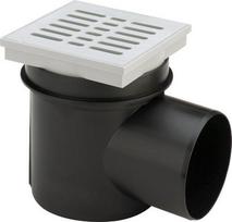 Horizontalus trapas su plastmasinėmis grotelėmis VIEGA, d 100