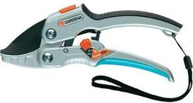 Gardena Comfort Ratchet Secateurs SmartCut