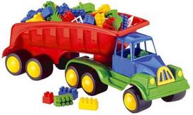 SN Truck With Blocks 00054