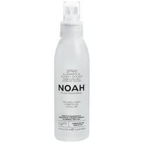 Noah 5.5. Blizgesio suteikiantis purškiklis plaukams, 125 ml