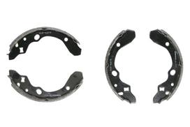 BOSCH 0 986 487 417 Brake shoe set
