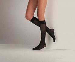 Kompresinės kojinės iki kelių, 1 kompresijos klasė - 15-21 mm/Hg, 140 DEN, juodos