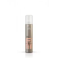 Plaukus nuo šaknų pakeliančios putos Wella Eimi Root Shoot (2) 75ml