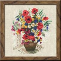 RIOLIS – Create It Yourself – Siuvinėjimo rinkinys „Vasariškos gėlės“ 999 (45x45 cm)