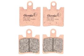 Stabdžių trinkelės 07037XS BREMBO medžiaga sinter-sg, paskirtis motoroleriai Tinka SUZUKI