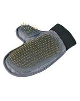 gyvunas kail - Trixie Coat Care Glove With Wire Bristles 18x24cm - 2 nuotrauka