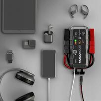 baterija 12v -  NOCO GB70 Boost 12V 2000A Jump Starter starter device with integrated 12V/USB battery - 1 nuotrauka