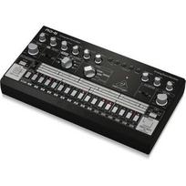 Behringer RD-6-BK būgnų aparatas - Juodas (Black)