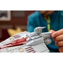 ataka - LEGO Star Wars Acclamator-Class Assault Ship 75404 - 7 nuotrauka