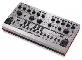 td 3 behringer mo - Behringer TD-3-MO-SR, Sidabras (Silver) - 2 nuotrauka