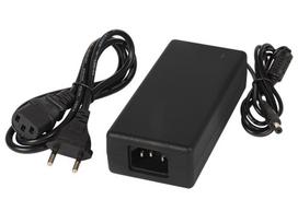 Blow 71-222# Impulsinis maitinimo šaltinis 24V 3A 2.1x5.5 Juodas (Black)