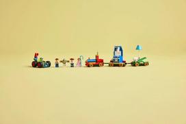 lego car - LEGO DISNEY Toy Story Celebration Train and RC Car 43264 - 10 nuotrauka