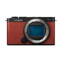 panasonic lumix s9 - Panasonic Lumix DC-S9 Body Raudona (Crimson Red) - 1 nuotrauka