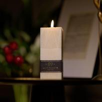 By Design Candle Aromatinė palmių vaško žvakė 390 g