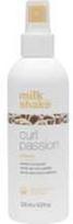 MILK_SHAKE Curl Passion nenuplaunamoji priemonė garbanotiems plaukams, 200 ml