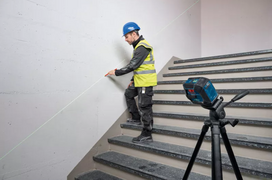 bosch nivelyras lazerinis - Lazerinis nivelyras Bosch GLL 20-22 G + priedai - 10 nuotrauka