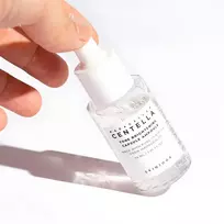 skin1004 madagascar centella serum - SKIN1004 Madagascar Centella Tea-Trica Relief Ampoule veido serumas su arbatmedžiu probleminei odai, 30 ml - 2 nuotrauka