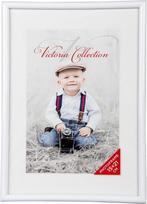 remelis 15x21 cm nuotraukoms - Photo frame Future 15x21, white | 20900 - 1 nuotrauka