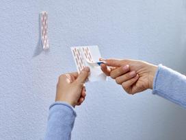 pakabos kabyklos - Kabliukai rėmeliui pakabinti Tesa Powerstrips, 2 vnt., balta - 5 nuotrauka