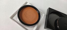 Huda Beauty Tantour Bronzing Bronzer Compact Powder Tan (Tan) 11 g