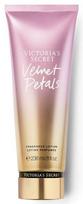 Victoria's Secret Velvet Petals kūno losjonas 236 ml.