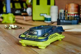 ryobi 18v one - Spartusis įkroviklis Ryobi ONE+  RC18150, 18V - 1 nuotrauka