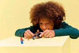 lego spider - LEGO MARVEL Žmogus-voras prieš Vaiduoklio Riderio motociklą 76335 - 4 nuotrauka