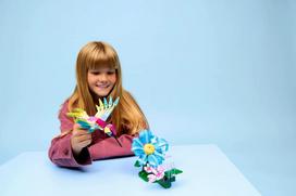 lego 3 in 1 - LEGO CREATOR 3 IN 1 Wild Animals: Colorful Hummingbird 31384 - 12 nuotrauka