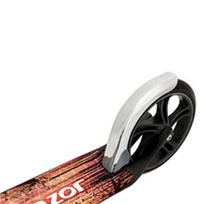 razor paspirtukas - Razor A5 Lux Scooter Black Label (Juodas) - 2 nuotrauka