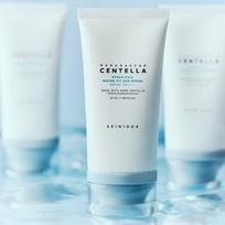 skin1004 madagascar centella serum - SKIN1004 SKIN1004 Madagascar Centella Hyalu-Cica Water-Fit Sun Serum 50ml - 4 nuotrauka