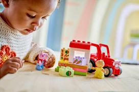 lego duplo - LEGO DUPLO kiaulytės Pepos traktorius ir kioskas 10468 - 4 nuotrauka