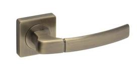 Durų rankena DH 91A, universali, sendinto žalvario sp.