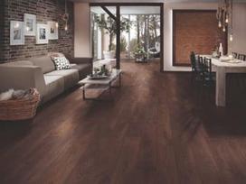 Laminatas NATURAL NARROW 8633, Grafystės ąžuolo sp., su grioveliu V4, 1285 x 123 x 8 mm, 32/AC4