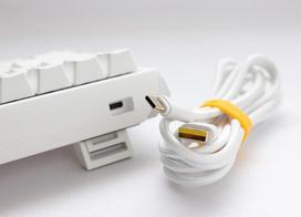 gaming klaviaturos - Ducky One 3 Classic Pure White SF Mechaninė Klaviatūra Žaidimams, Balta (White) - 2 nuotrauka