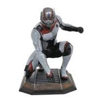 Gallery Diorama: Marvel Avengers: Endgame - Quantum Realm Ant-Man Statue, 23cm