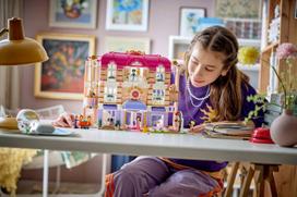 lego friends - LEGO FRIENDS Grand Hotel mieste Heartlake 42704 - 8 nuotrauka