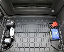 Frogum Guminis bagažinės kilimėlis Proline Ford Tourneo Courier nuo 2014m. / 5vietų / paaukštintais kraštais