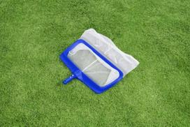 graibsto kotas - Bestway Flowclear AquaRake 58660 baseino valymo tinklelis 50 cm - 6 nuotrauka