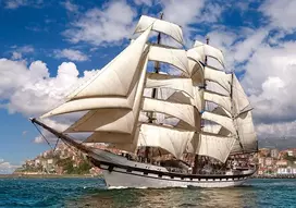 Castorland Tall Ship Leaving Harbour B-52851, 500 det.
