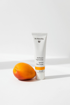 abrikosai - Dr. Hauschka Apricot Day Cream dieninis veido kremas sausai, blyškiai odai - 30 ml. - 4 nuotrauka