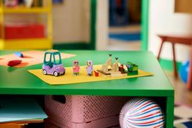 legajos - LEGO Bluey „Močiutės“ su Bingo ir Bluey 11216 - 2 nuotrauka