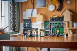 lego parduotuve - LEGO Harry Potter Mušeikų skersgatvio burtininkų parduotuvės 76471 - 6 nuotrauka
