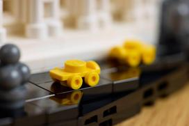 didysis lego - LEGO Architecture Niujorkas – Didysis obuolys 21066 - 2 nuotrauka