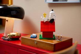lego konstruktoriai - LEGO IDEAS Žemės riešutai: Snoopy's šunų būda 21368 - 8 nuotrauka