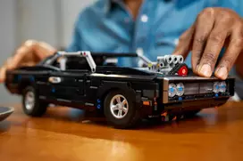 lego konstruktoris - LEGO Technic Greiti ir įsiutę Dodge Charger R/T 42231 - 3 nuotrauka