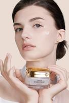 kremas veidui sausai odai - Dior Prestige La Crème Texture Riche intensyviai atstatantis veido kremas nuo senėjimo sausai / labai sausai odai - 50 ml. - 2 nuotrauka