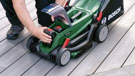 senukai akumuliatoriai - Bosch UniversalRotak 2x18V-37-550 Solo 06008B9E01 - 8 nuotrauka