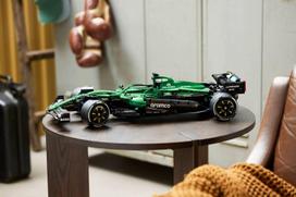 lego konstruktoris - LEGO Technic F1 bolidas Aston Martin Aramco AMR25 42240 - 3 nuotrauka