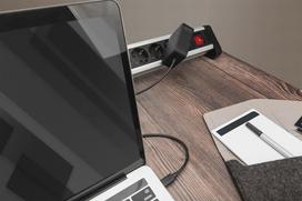 nesiojamu kompiuteriu laidai - Digitus DA-10072 USB-C nešiojamojo kompiuterio įkroviklis 100W Juodas (Black) - 4 nuotrauka